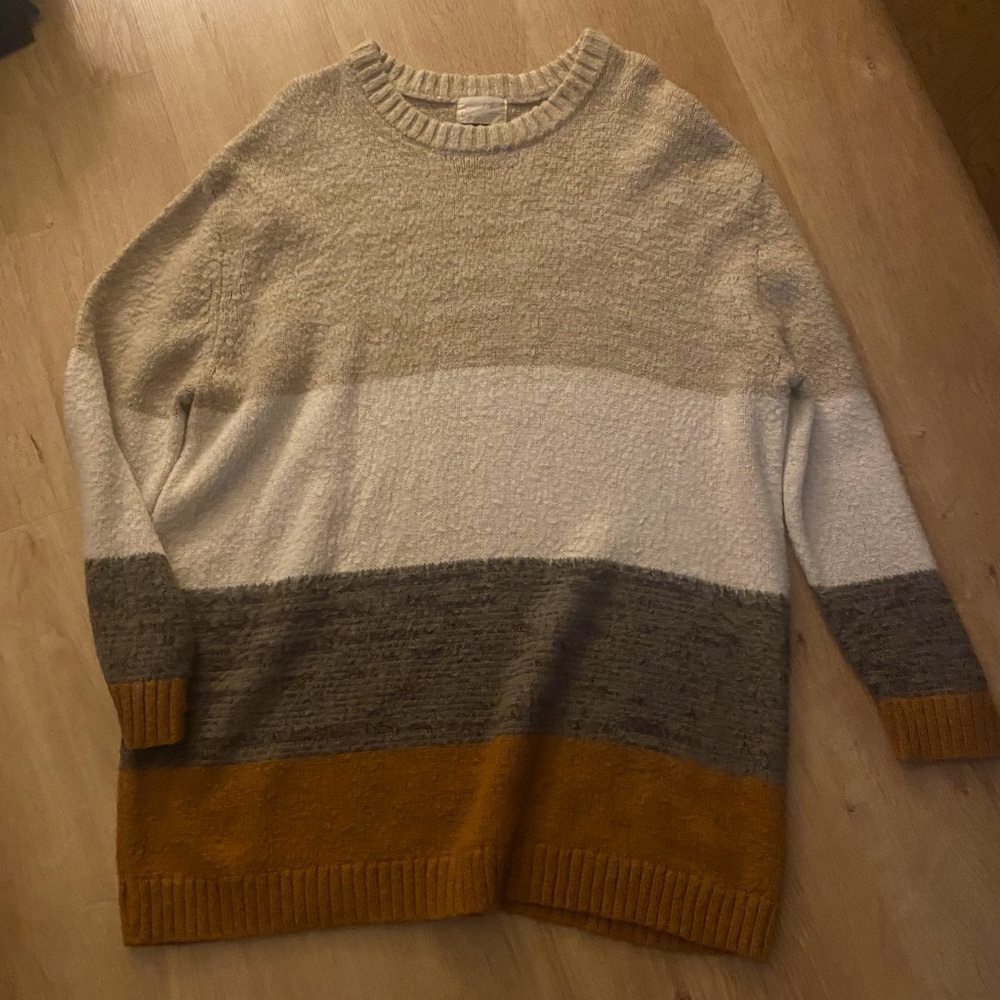 Universal thread long wool sweater